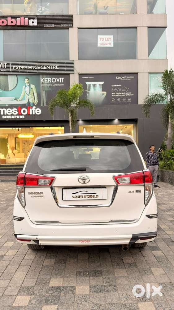 Toyota Innova Crysta 2.4 G Mt 8s, 2022, Diesel