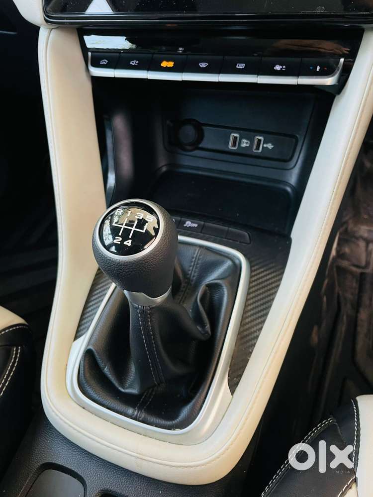 Mg Astor Select 1.5 Mt (ivory), 2023, Petrol