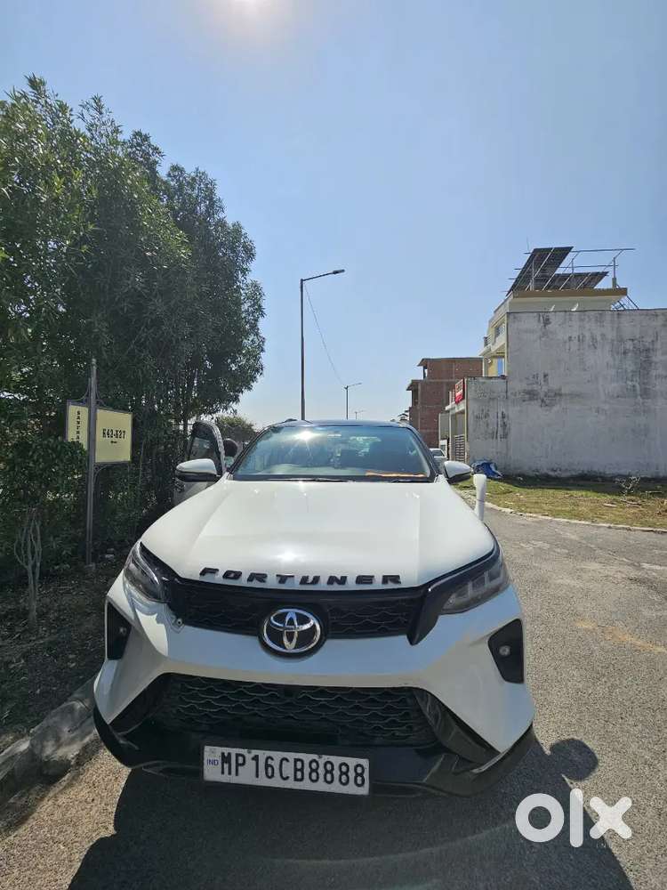 Toyota Fortuner 2018 Diesel 156000 Km Driven