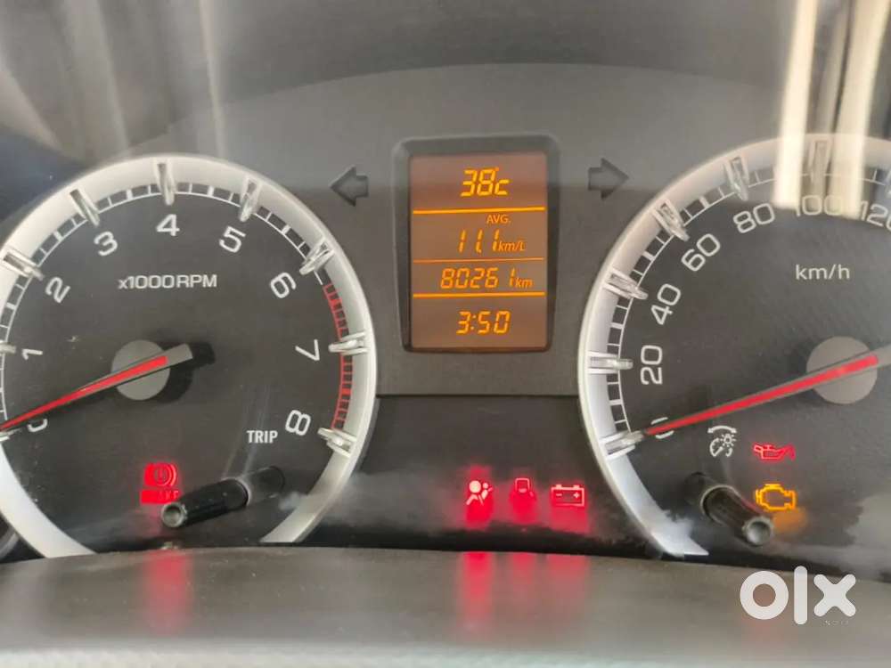 Maruti Suzuki Ertiga Lxi 2013