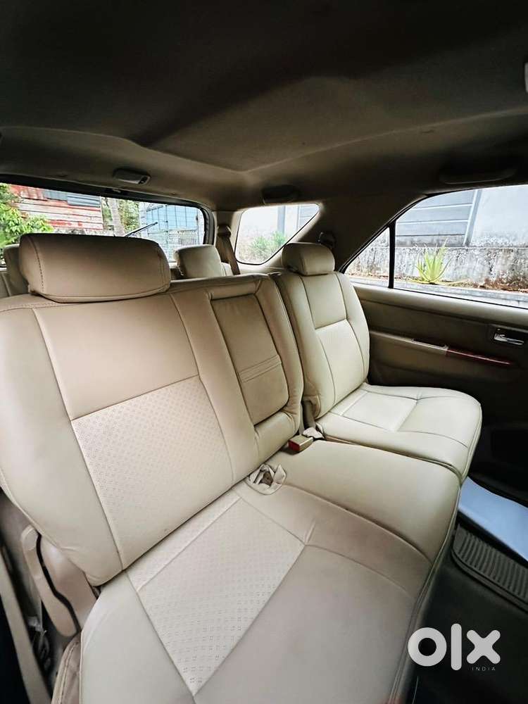 Toyota Fortuner 2010 Diesel Well Maintained