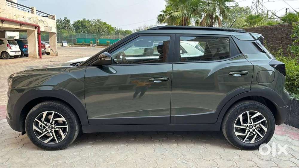 2 Year Old Mahindra 3x0 Just 27000 Kms Driven.