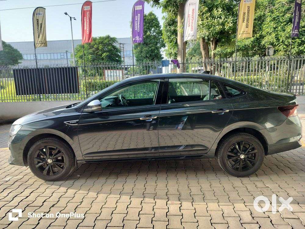 Skoda Slavia Sportline 1.0l Tsi Mt, 2025, Petrol