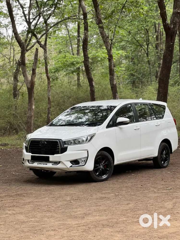 Toyota Innova Crysta 2017 Diesel 237000 Km Driven