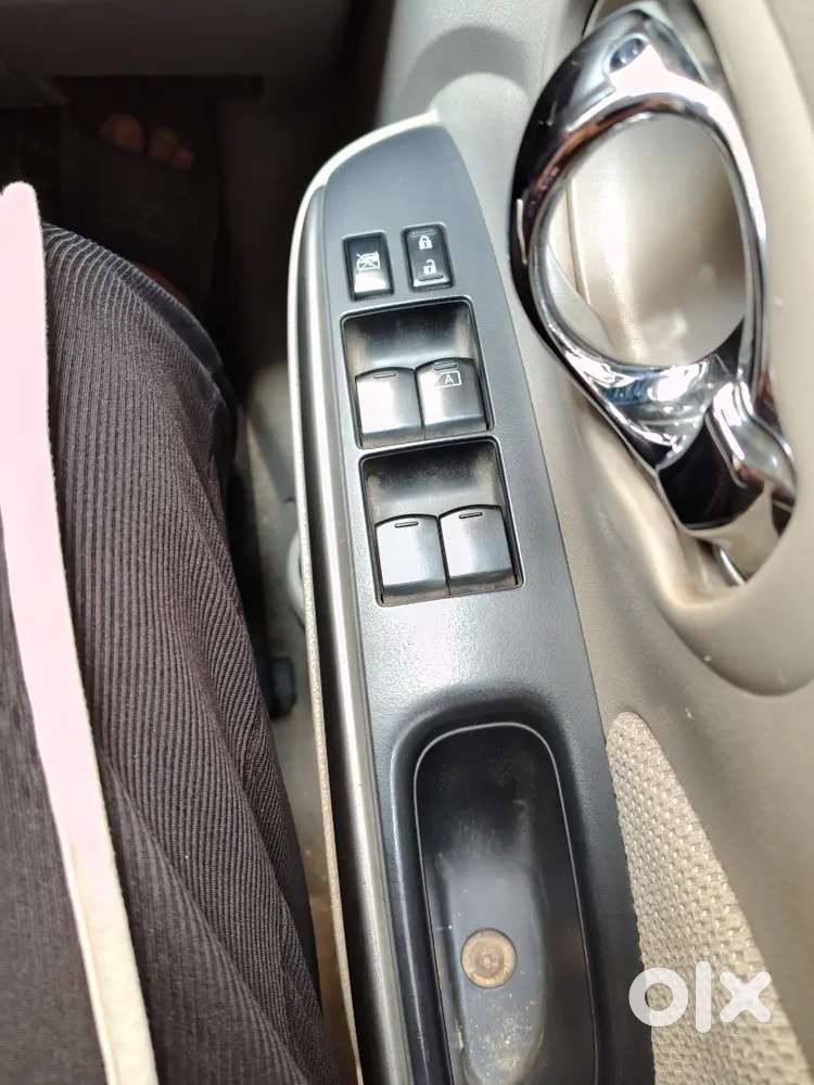 Nissan Sunny Xv 2012 Petrol Good Condition