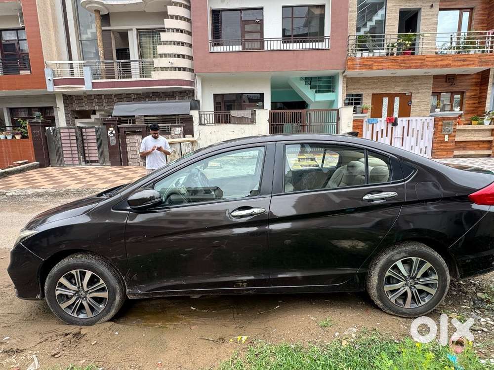 Honda City 2023 Petrol Well Maintained