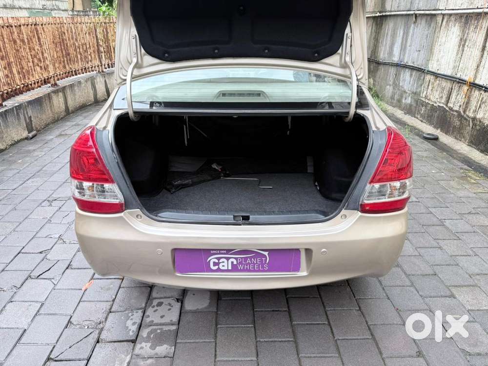 Toyota Etios V, 2013, Petrol