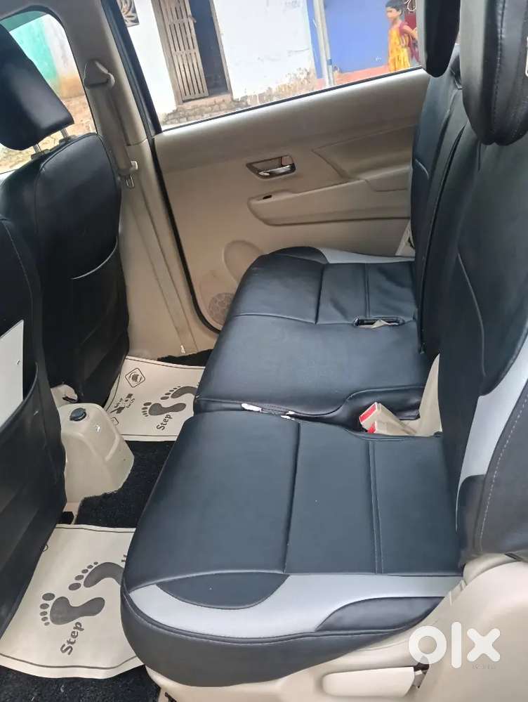 Maruti Ertiga Vxi Petrol 2024