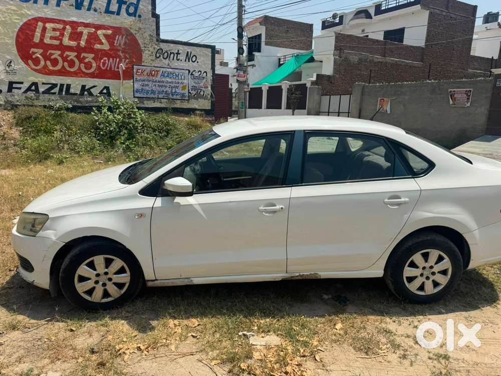 Volkswagen Vento Petrol 2011