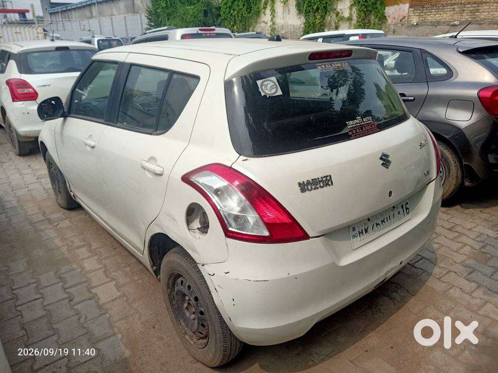 Maruti Suzuki Swift Vxi Deca, 2012, Petrol