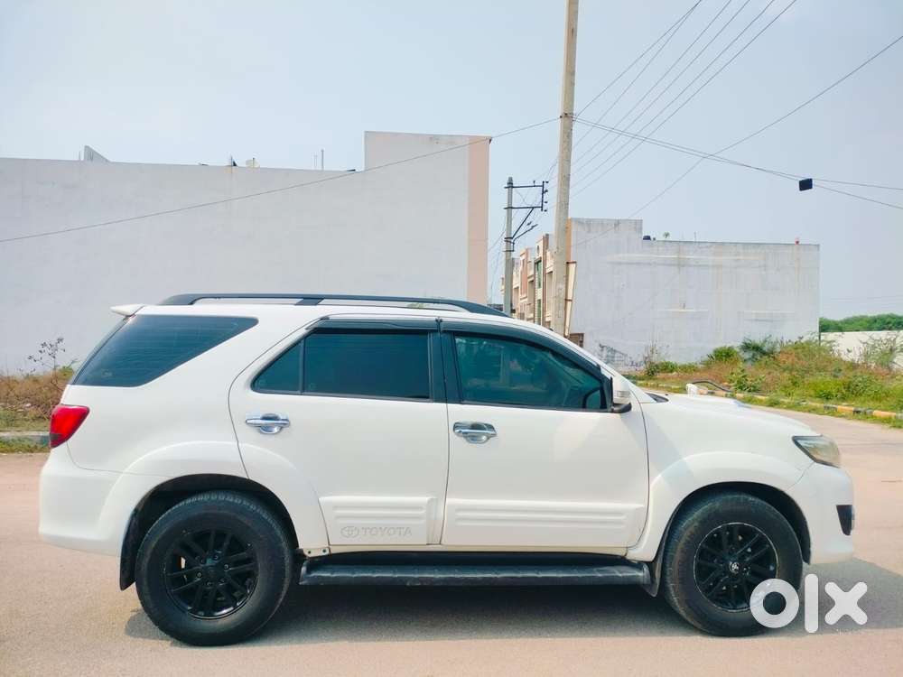 Toyota Fortuner 2011-2016 4x2 Manual, 2014, Diesel