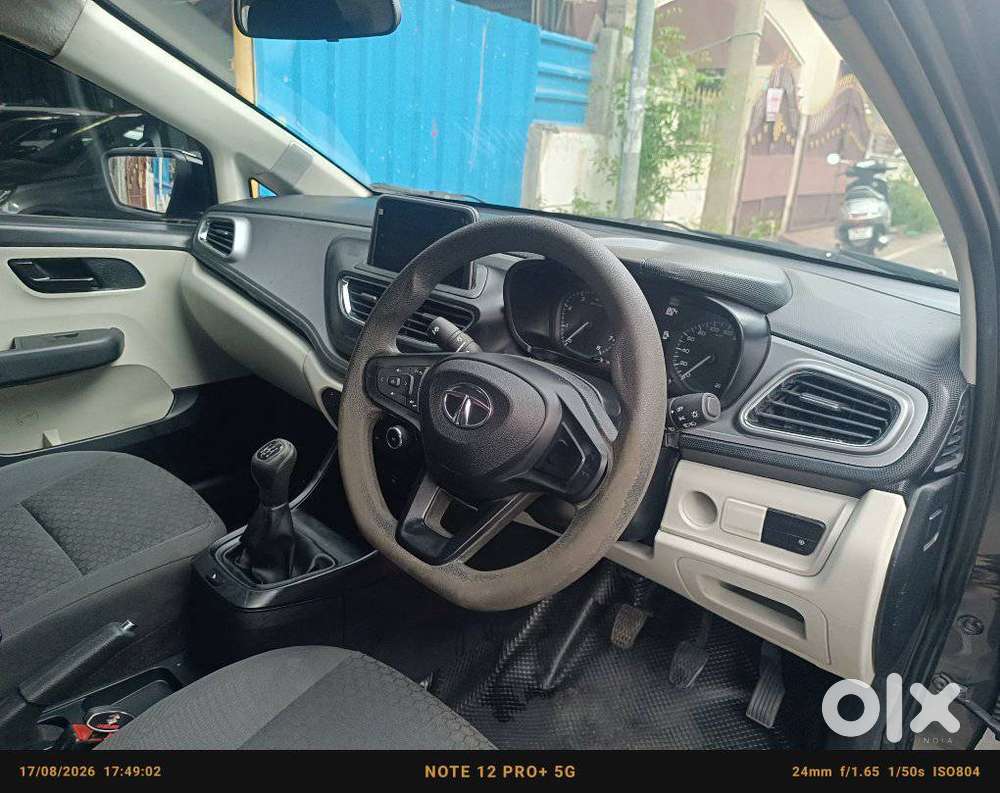 Tata Altroz 1.2 Xm Plus, 2023, Petrol