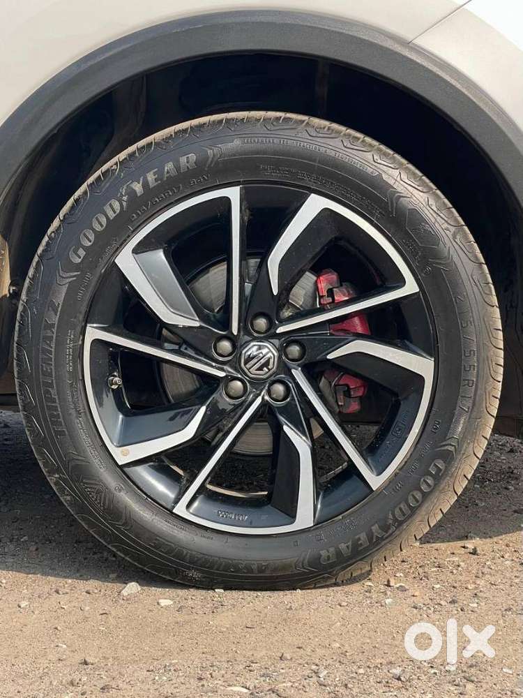 Mg Astor 1.5 Savvy Cvt S Red, 2023, Petrol