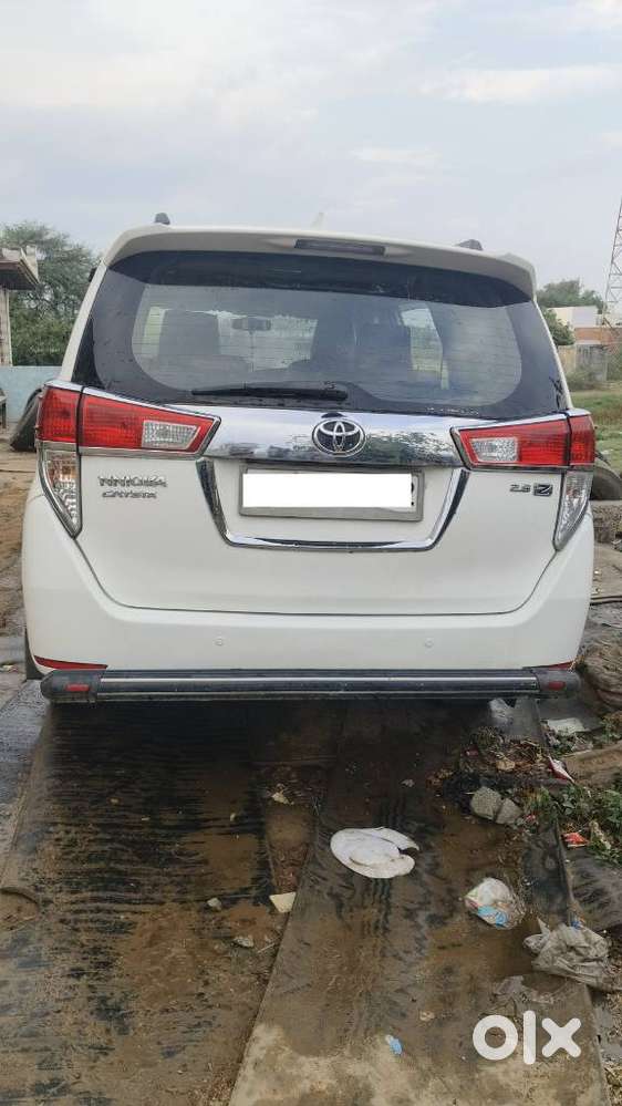 Toyota Innova Crysta 2.8 Z, 2016, Diesel