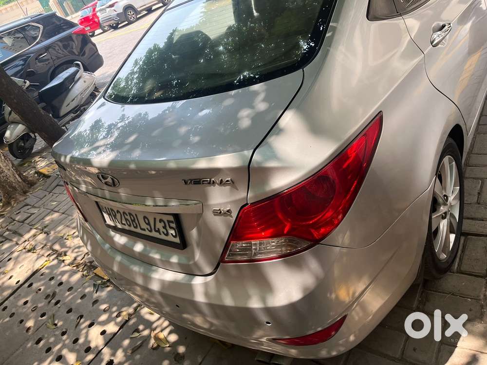 Hyundai Fluidic Verna 2011