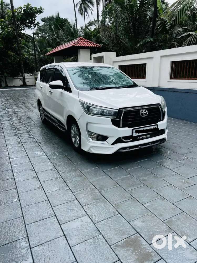 Innova Crysta 2. 4 G 2018