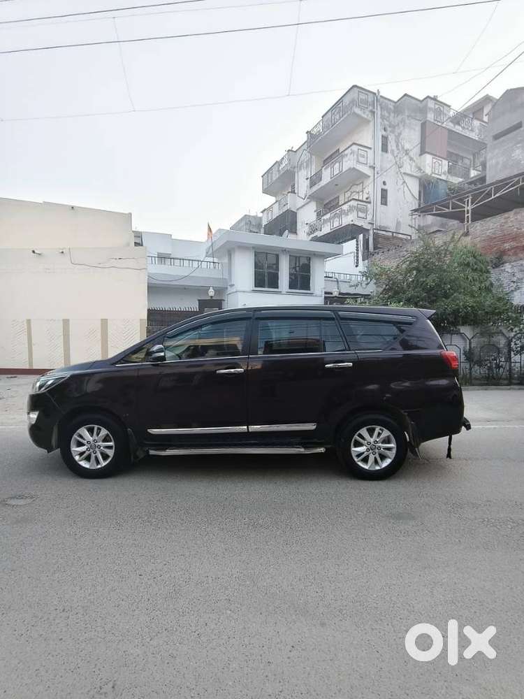 Toyota Innova Crysta 2.8 Gx At, 2017, Diesel