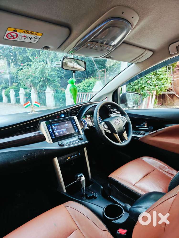 Toyota Innova Crysta 2.8z Automatic, 2018, Diesel