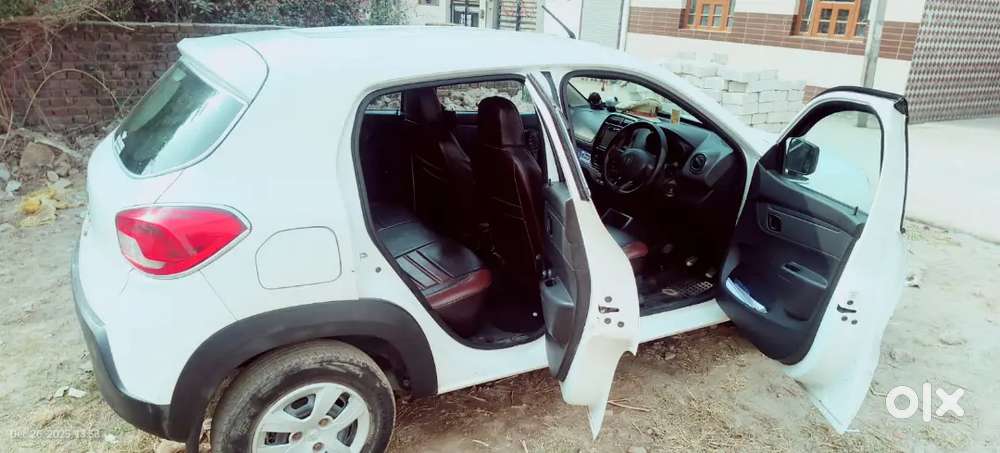 Renault Kwid Rxt 2015 Top Model With Video Player And Jbl Sound System