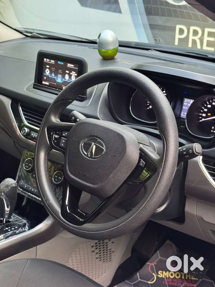 Tata Nexon 1.2 Revotron Xza Plus, 2018, Petrol