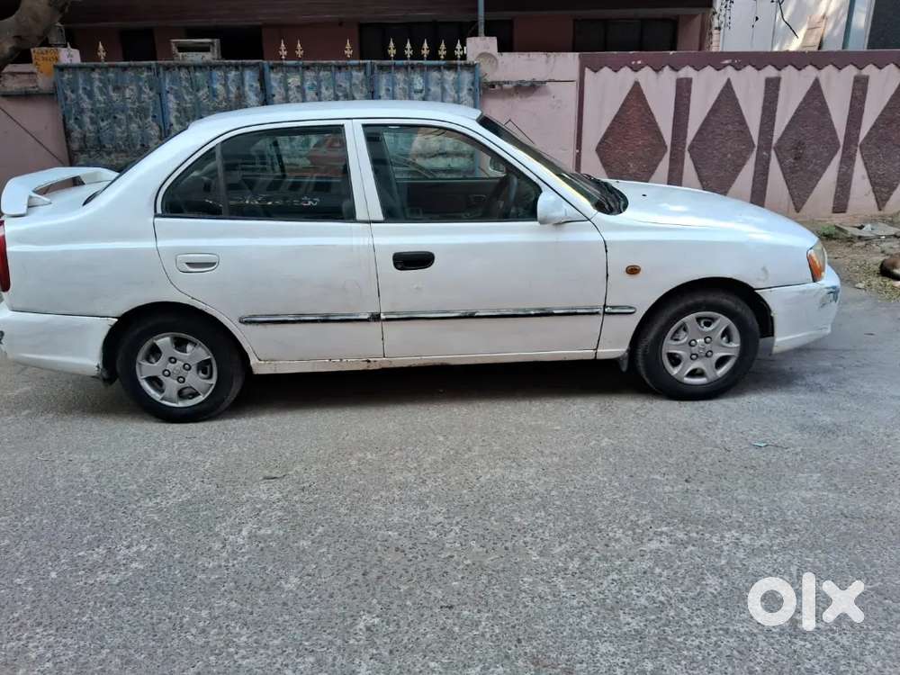 Hyundai Accent 1.5 Executive 2000