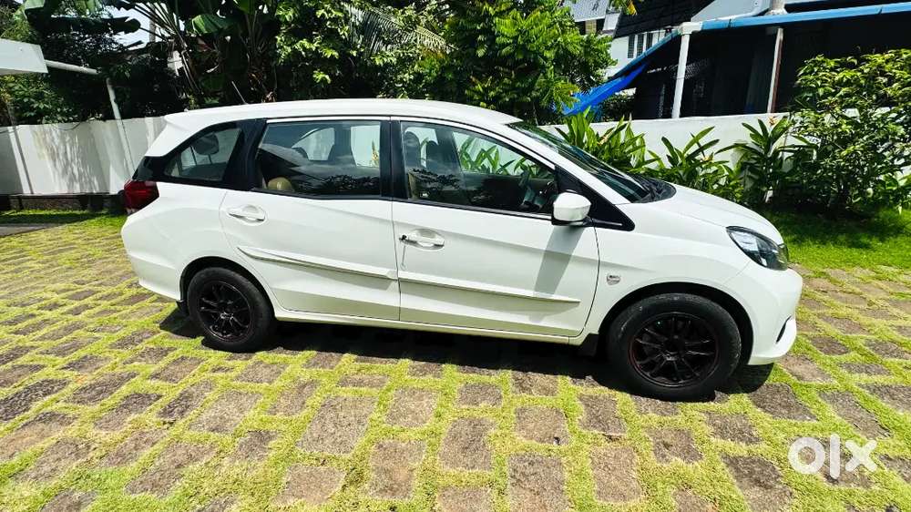 Honda Mobilio 2014 Diesel Excellent Condition For Immediate Sale