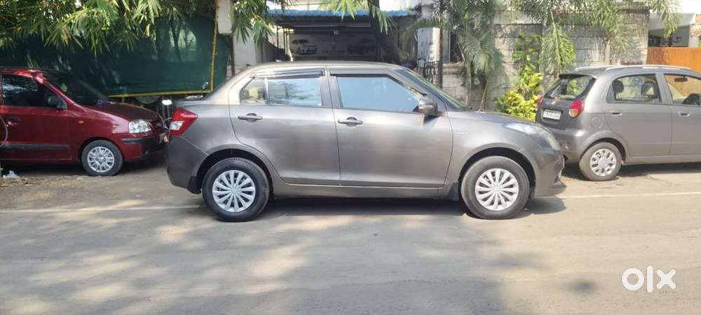 Maruti Suzuki Swift Dzire Amt Vxi, 2015, Petrol