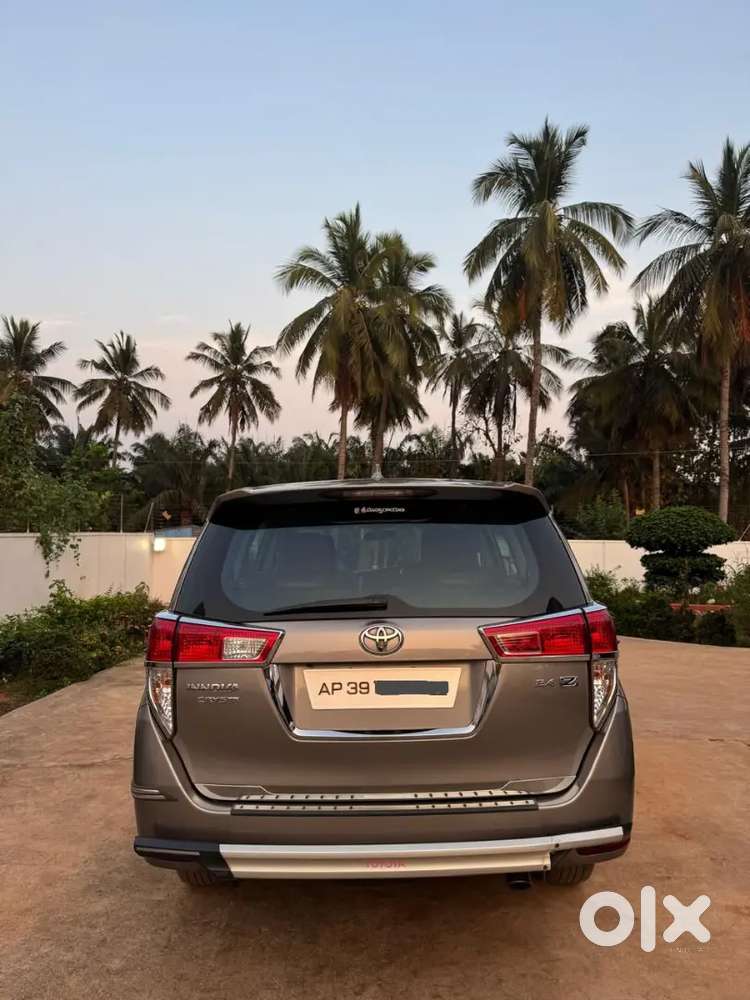 Toyota Innova Crysta 2022 Diesel Well Maintained