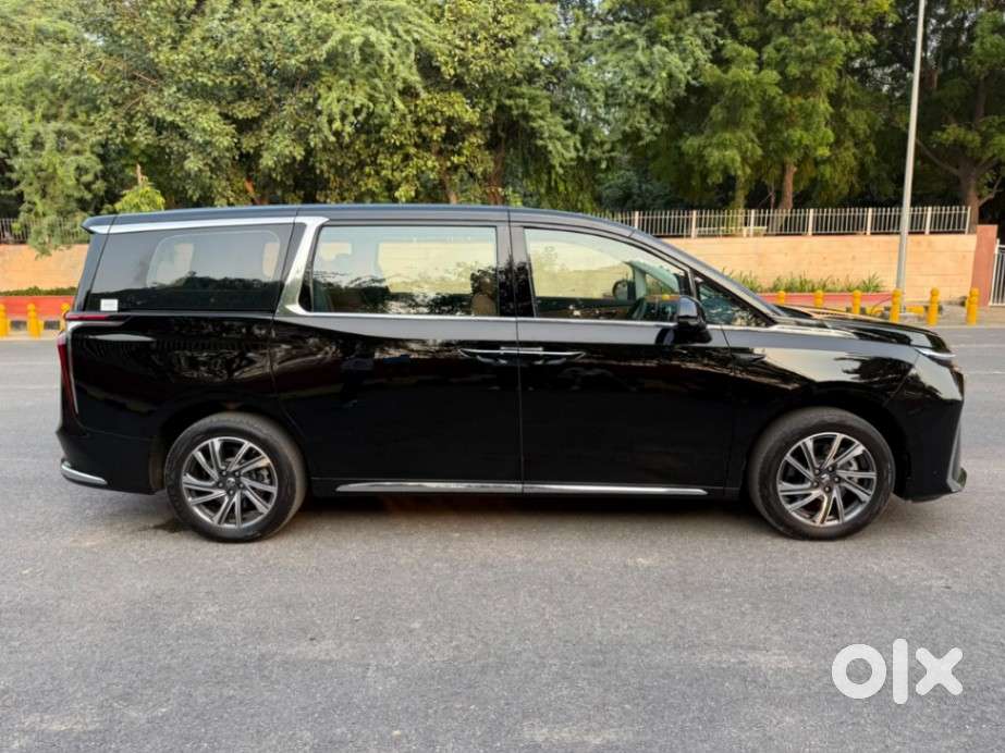 Mg M9 Presidential Limo, 2026, Electric