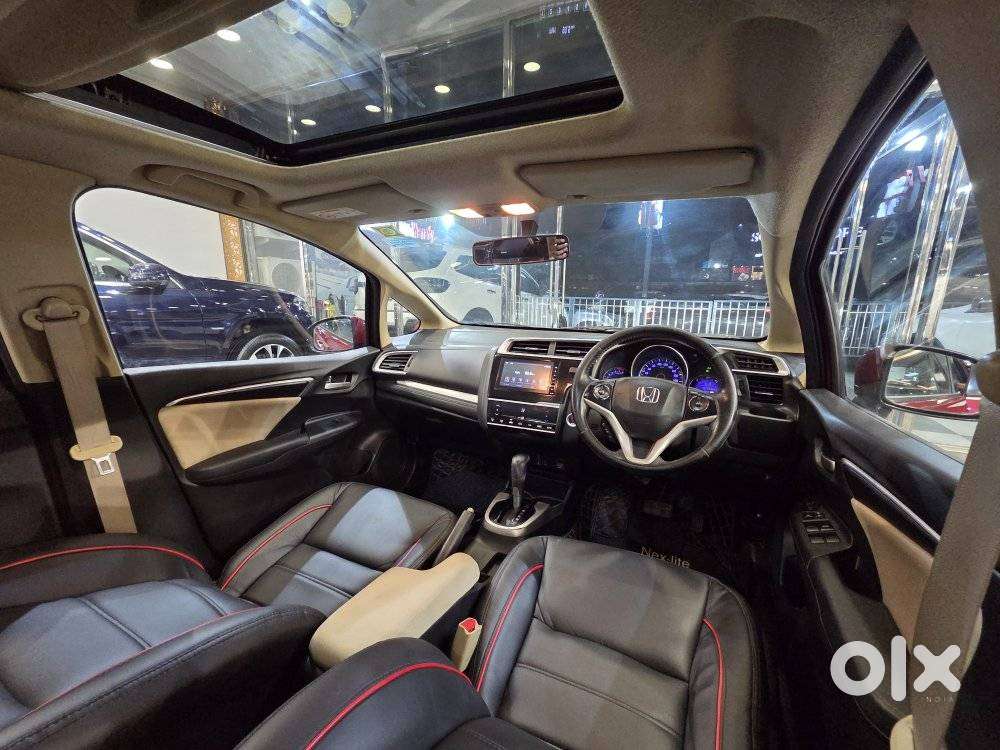Honda Jazz V Automatic, 2020, Petrol