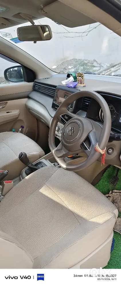 Maruti Suzuki Ertiga Vxi 2025