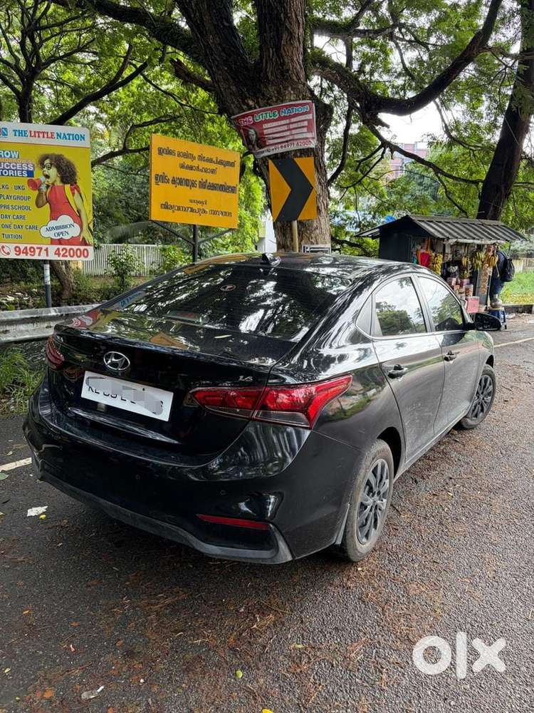 Hyundai Verna 2017 Petrol 140000 Km Driven Fully  Company Serviced
