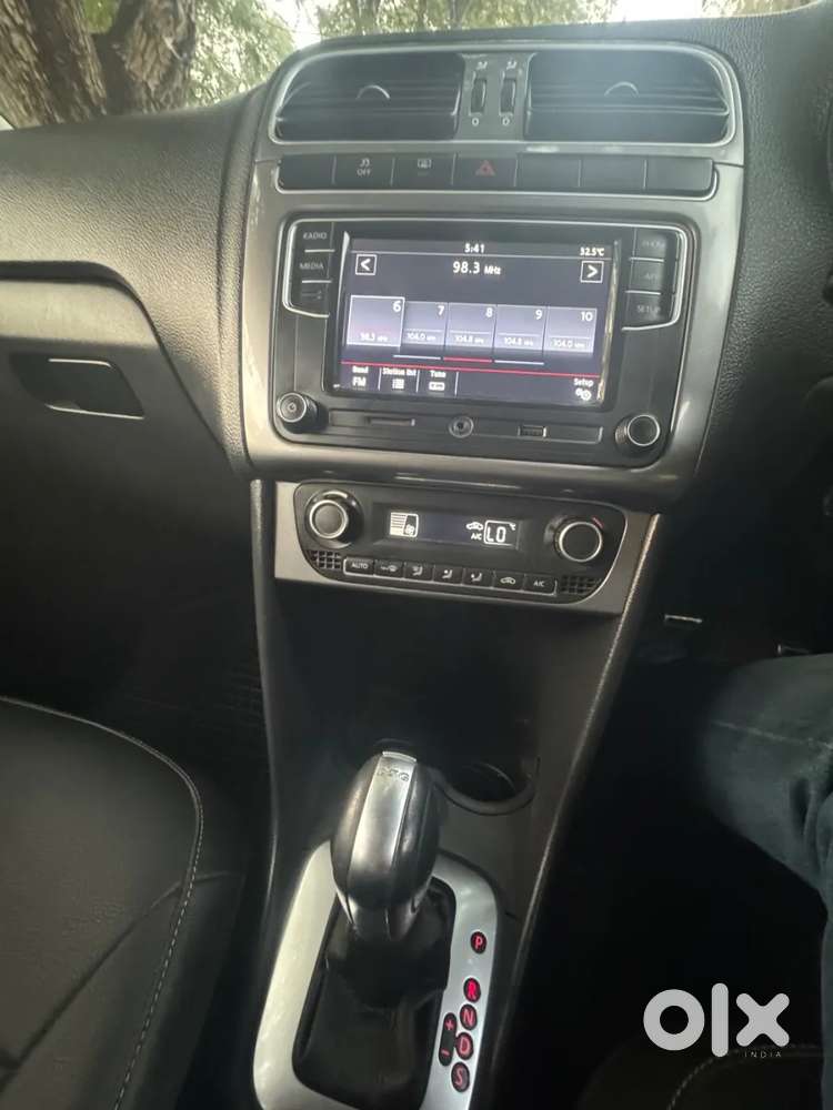 Volkswagen Vento 1.2 Highline Plus At 16 Alloy, 2019, Petrol