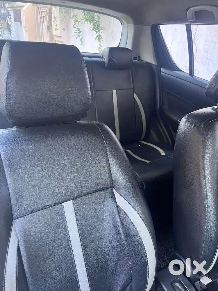 Maruti Suzuki Swift 2012