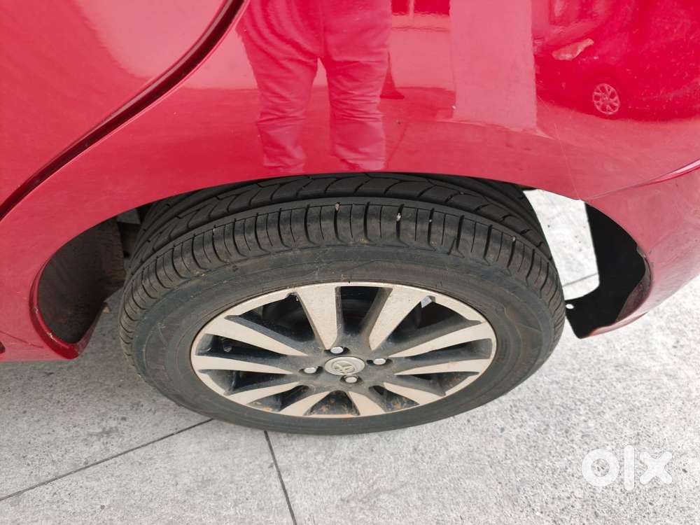 Toyota Etios Liva Vx Dual Tone, 2019, Petrol