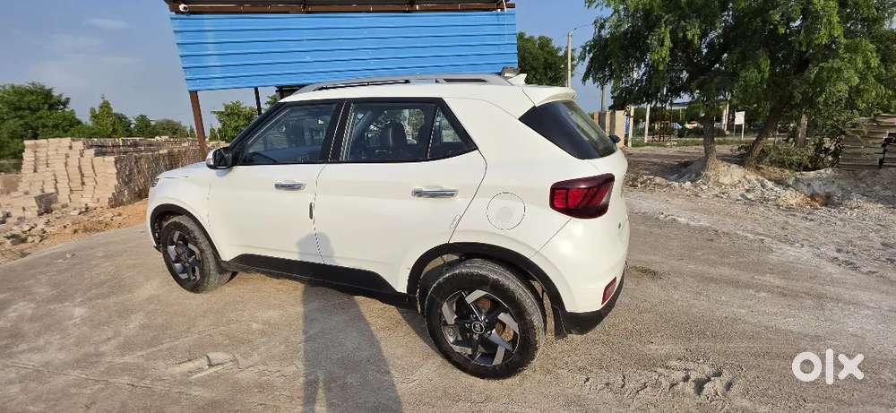 Hyundai Venue Diesel 2021 Model