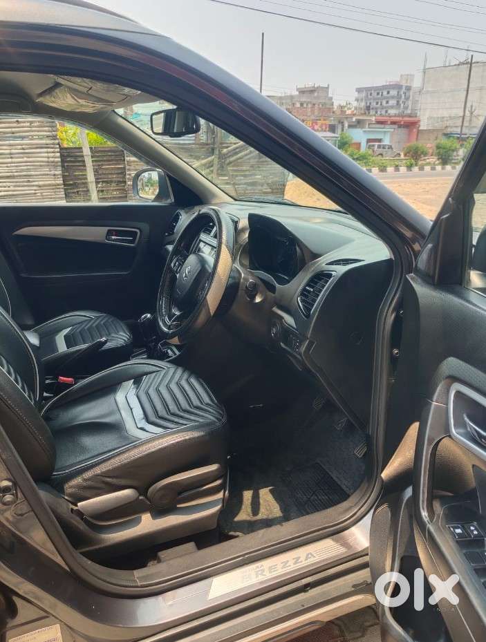 Maruti Suzuki Brezza Zxi Plus At, 2021, Petrol
