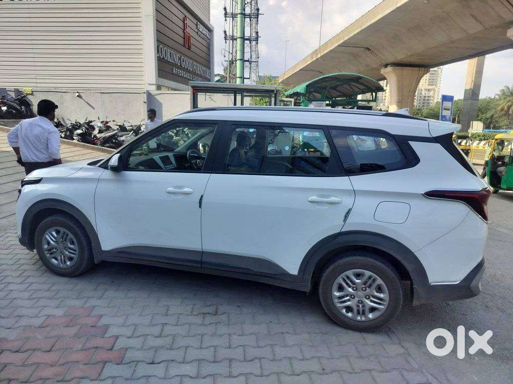 Kia Carens 1.5 Prestige 7 Str, 2023, Petrol