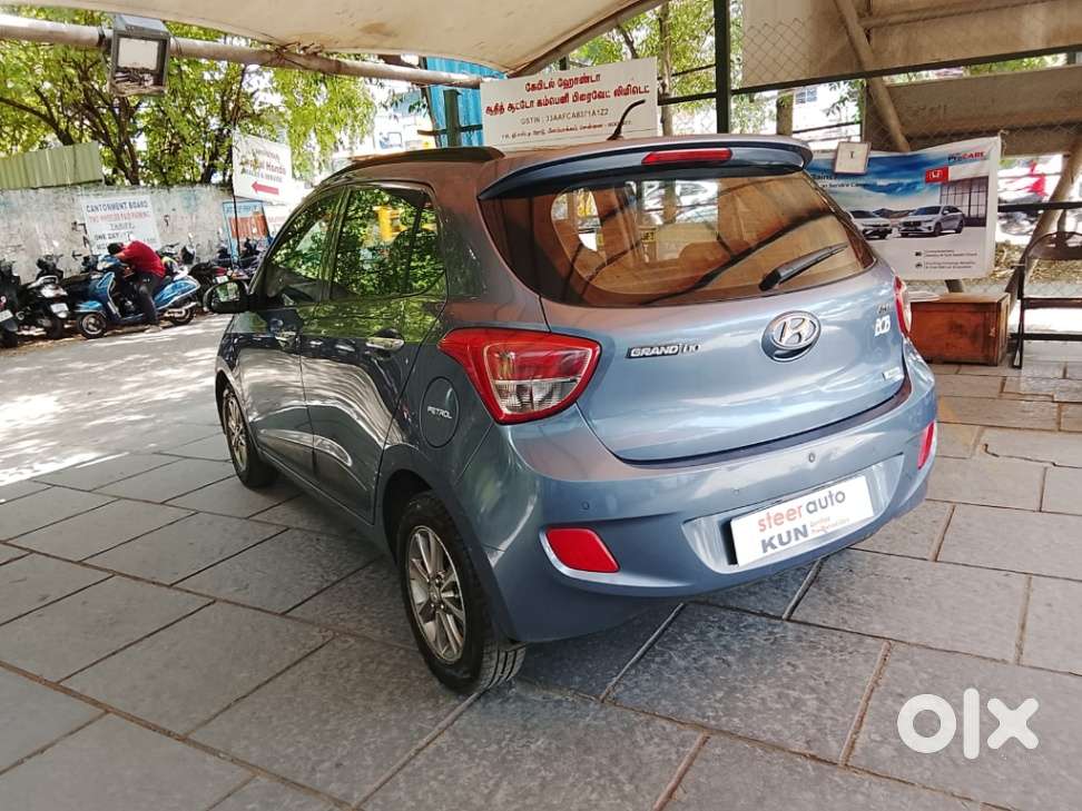 Hyundai Grand I10 Asta Option, 2016, Petrol