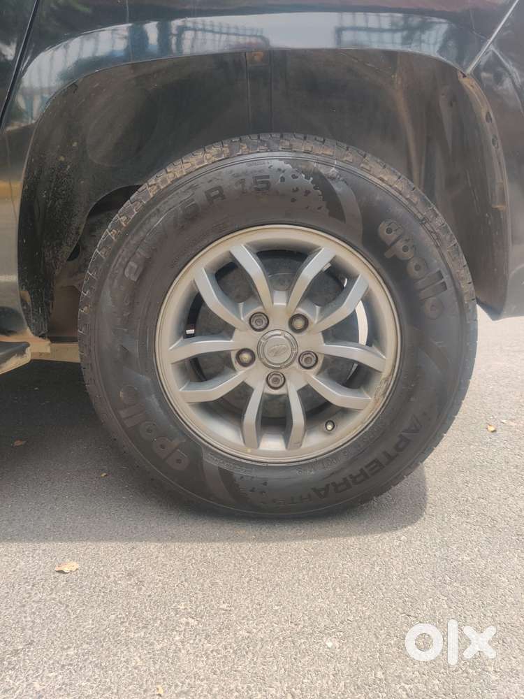 Mahindra Tuv 300 T10, 2018, Diesel