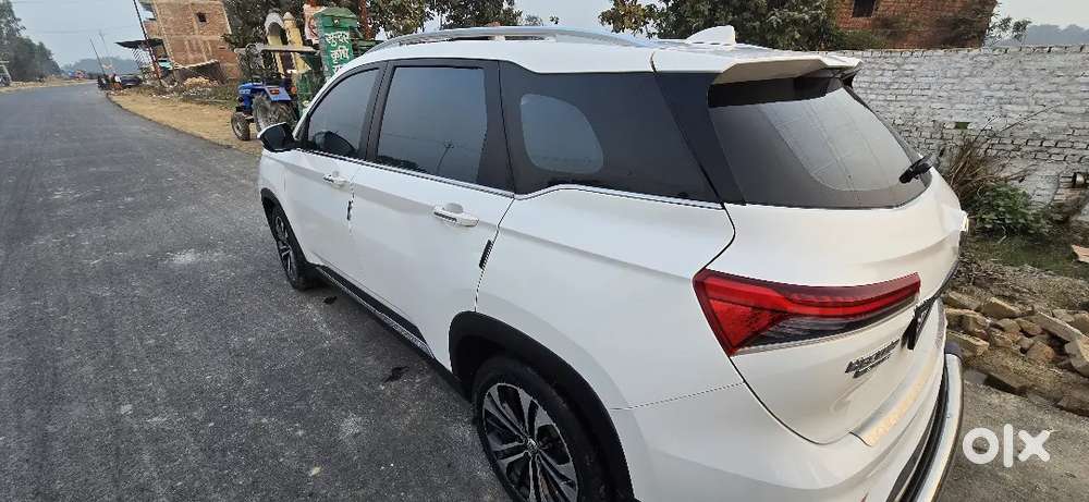 Mg Hector Plus 2021 Diesel Well Maintained