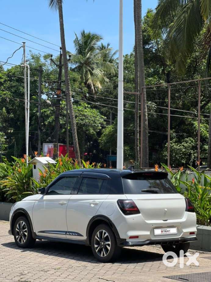 Maruti Suzuki Swift Zxi Plus Amt Dual Tone, 2024, Petrol