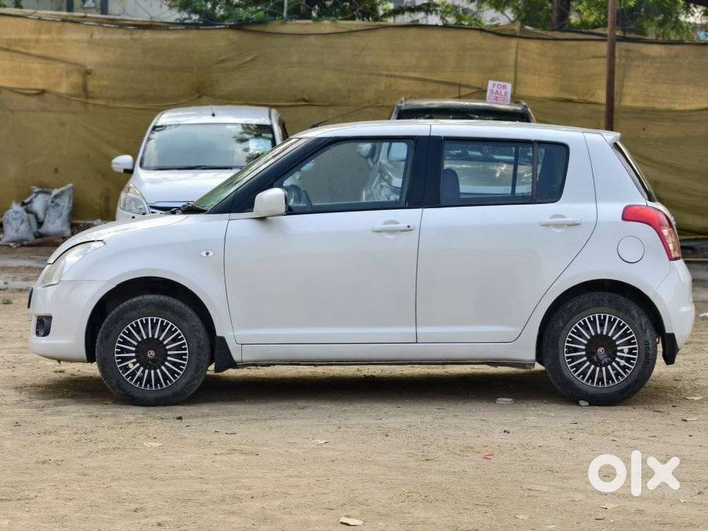 Maruti Suzuki Swift 2011-2014 Vxi, 2011