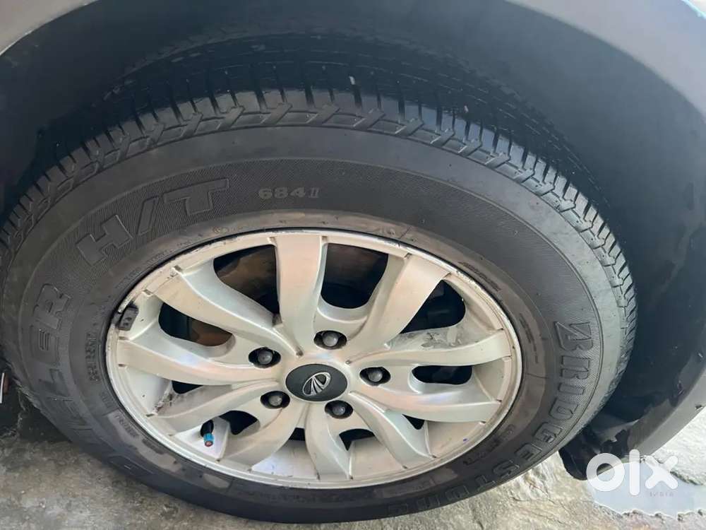 Mahindra Xuv500 2015