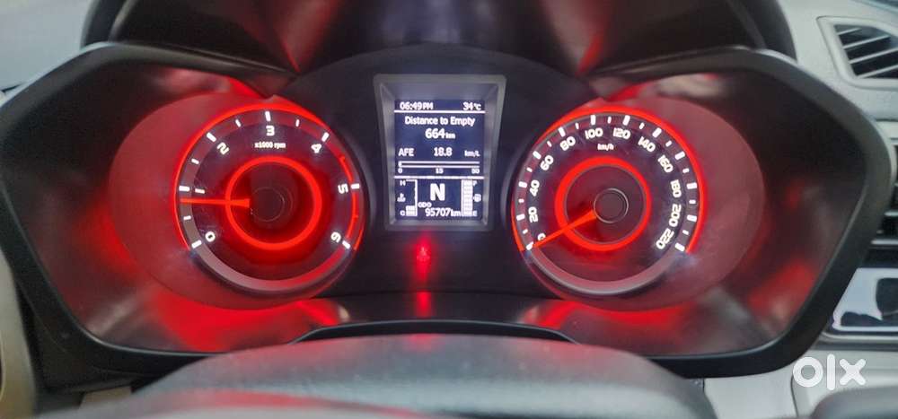 Mahindra Xuv300 2022 Diesel Well Maintained