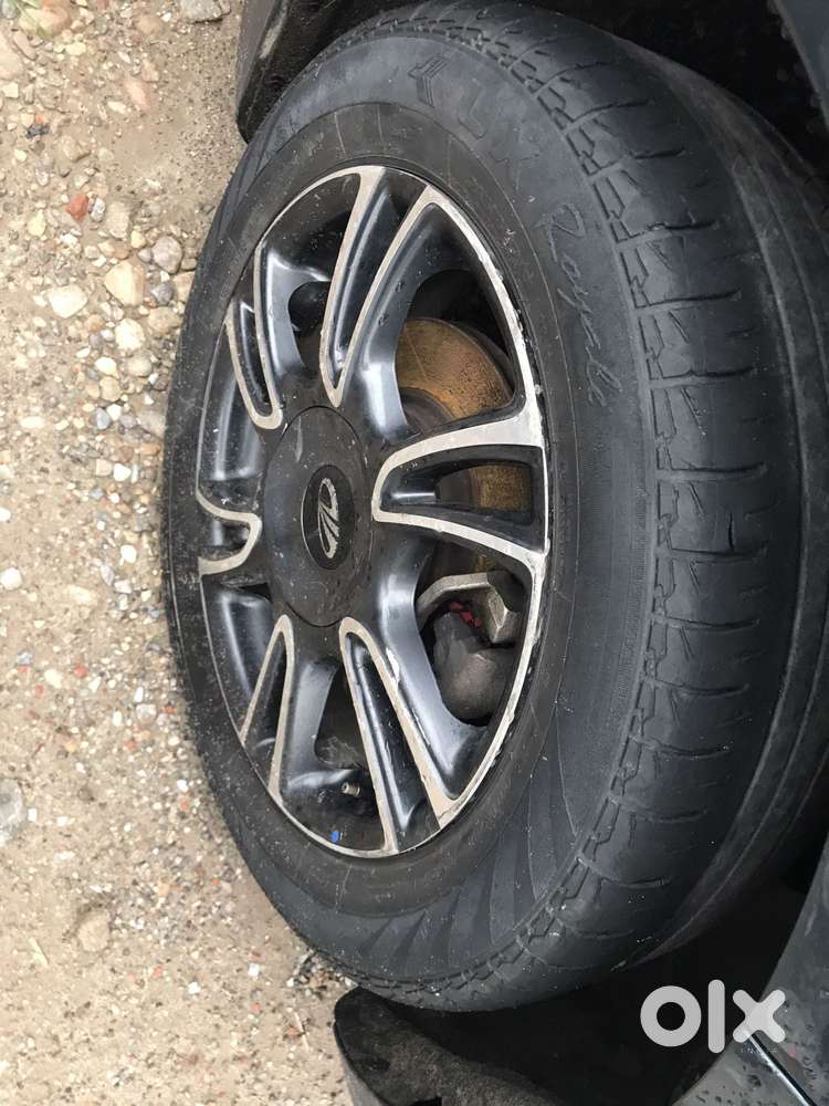 Mahindra Marazzo M8, 2018, Diesel