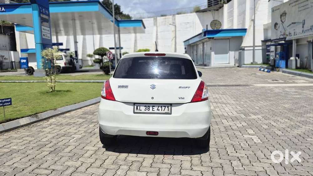 Maruti Suzuki Swift Vxi, 2015, Petrol