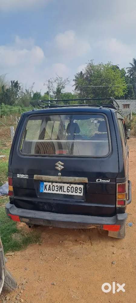 8 Seater New Tires 1 Stepni In Good Condition