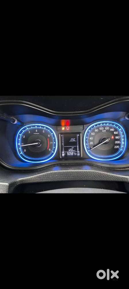 Maruti Suzuki Brezza 1.5 Zxi Smart Hybrid, 2022, Petrol