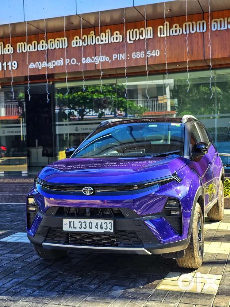 Tata Nexon Fearless Purple 2023